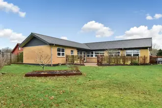 Villa på Skovvænget 4, Farre, 7323 Give