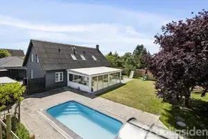 Villa på Mirabellevej 1, 2635 Ishøj