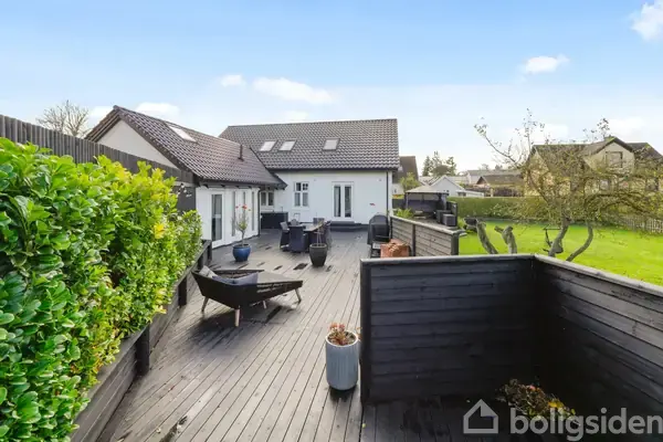 Villa på Hovedgaden 8, 2690 Karlslunde