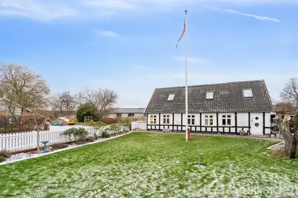 Villa på Jordemodervej 4, 8382 Hinnerup