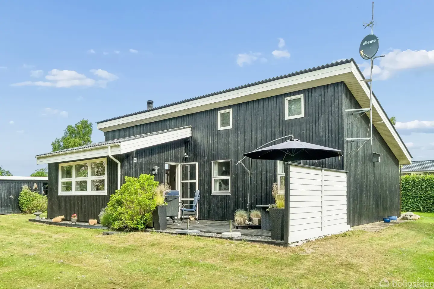 Indbydende sommerhus med skøn atmosfære ved Bønnerup Strand