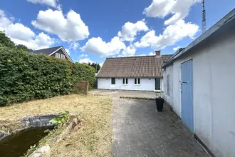 Villa på Kirkevej 34, 8544 Mørke