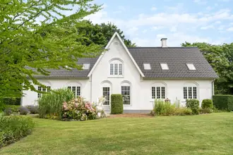 Villa på Lundby Hovedgade 145, 4750 Lundby