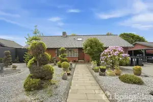 Villa på Niels Lønnes Vej 6, 6715 Esbjerg N