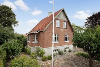 Villa på Reventlowsvej 2, 8260 Viby J