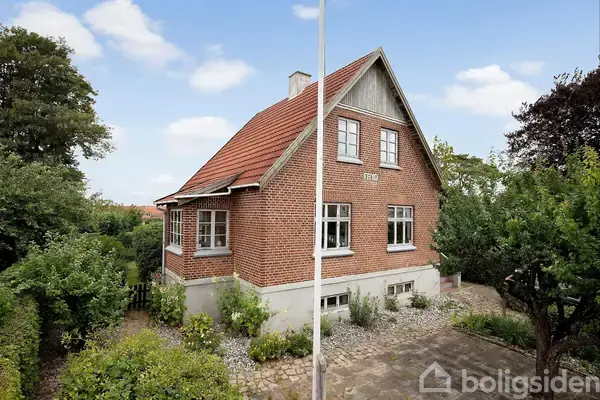Villa på Reventlowsvej 2, 8260 Viby J