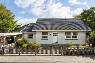Villa på Ane Vifferts Vej 8, 9370 Hals