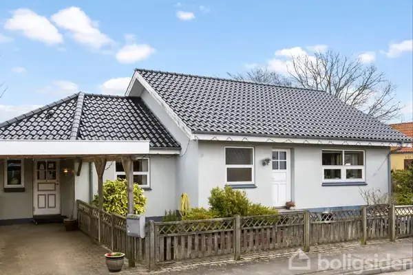 Villa på Ane Vifferts Vej 8, 9370 Hals