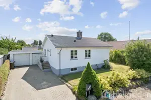 Villa på Midgårdsvej 12, 8920 Randers NV