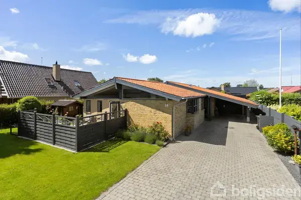 Villa på Udegårdsvej 18, 9970 Strandby