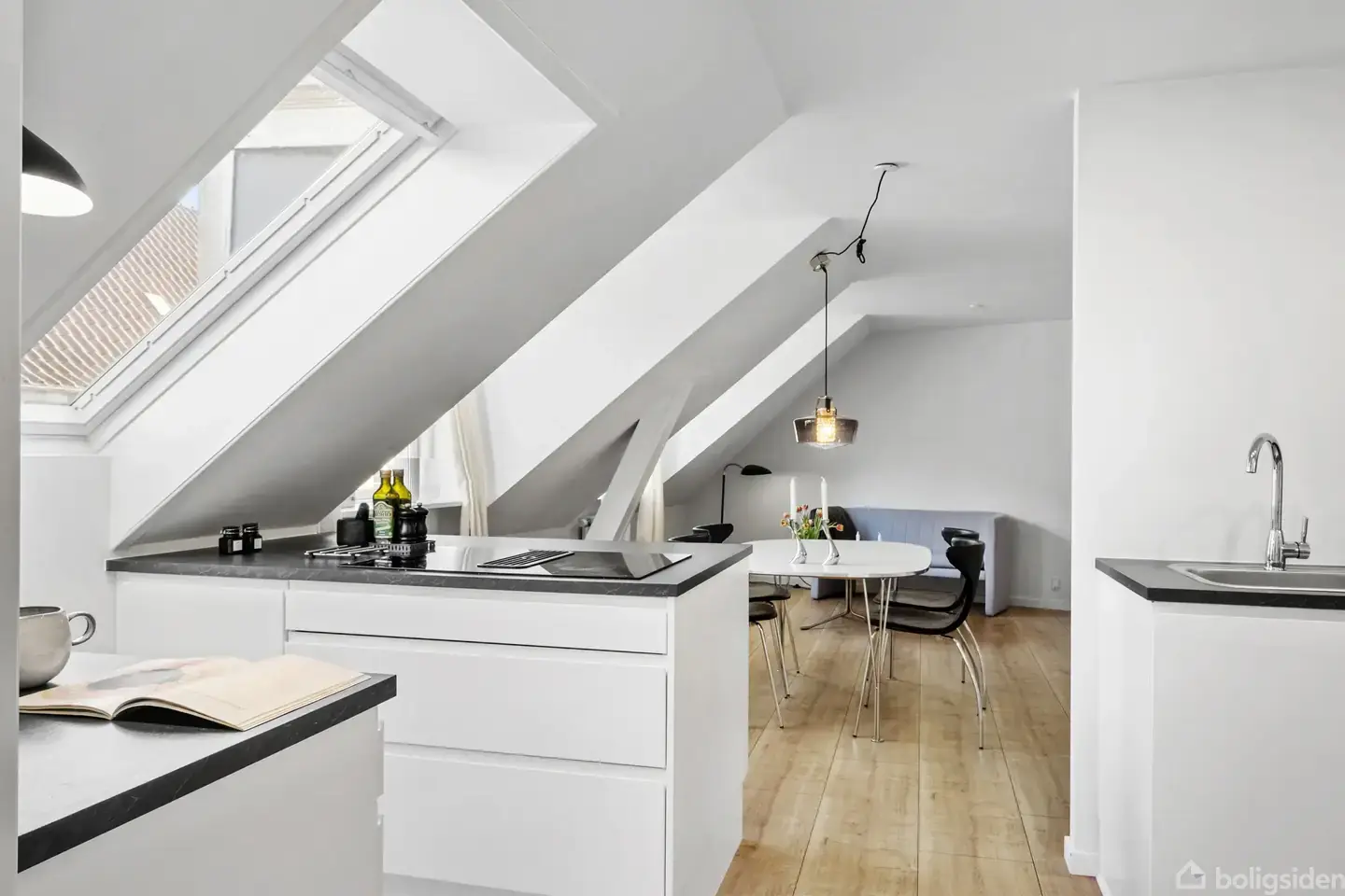 Charmerende bylejlighed med klassisk atmosfære midt i Kolding