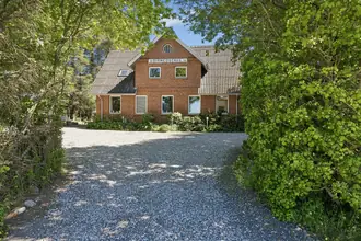 Landejendom på Flyvbjergvej 32, 9740 Jerslev J