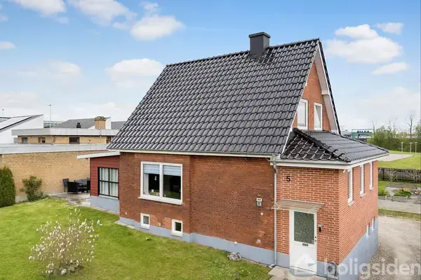 Villa på Augustenborg Landevej 5, 6400 Sønderborg
