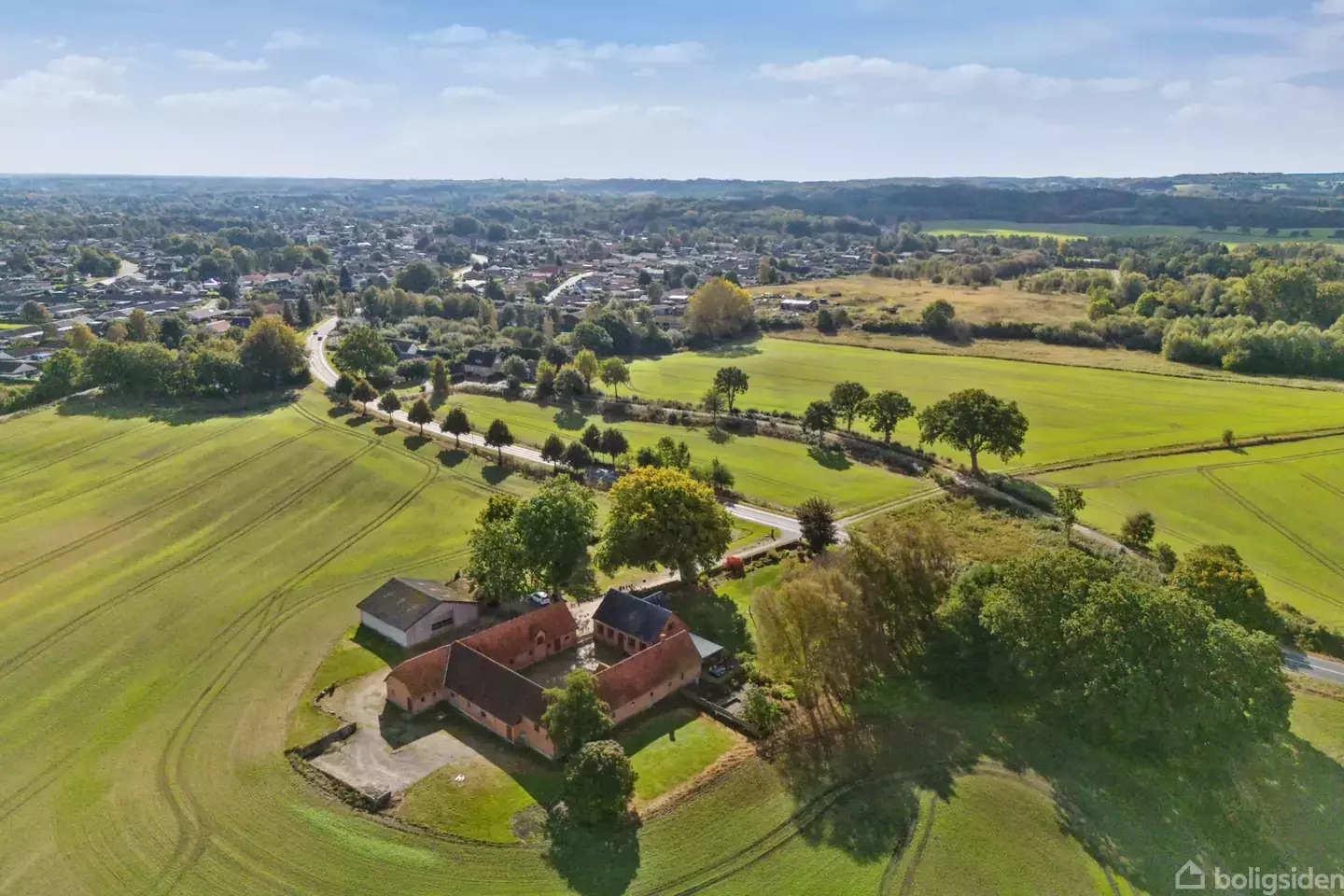 Landejendom på Rugårdsvej 615, 5210 Odense NV