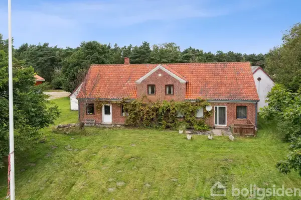 Landejendom på Kroghøjvej 29, 3370 Melby