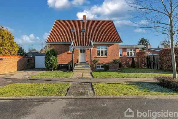 Villa på Carstensens Alle 33, 6705 Esbjerg Ø