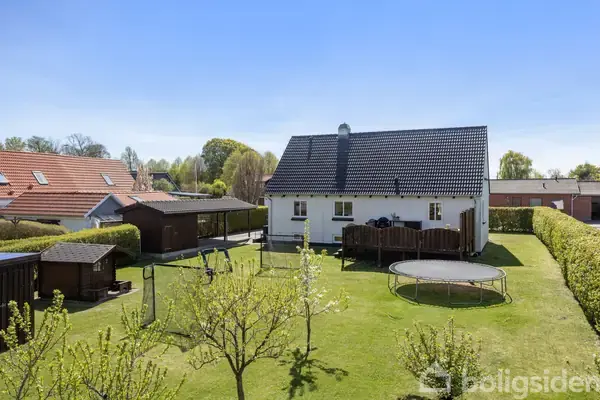 Villa på Tujavej 2, 9700 Brønderslev