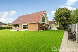 Villa på Høllevang 99, 6520 Toftlund