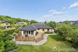Villa på Lundshøjvej 19, 3782 Klemensker