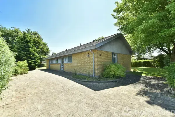 Villa på Nøddevænget 4, 7323 Give