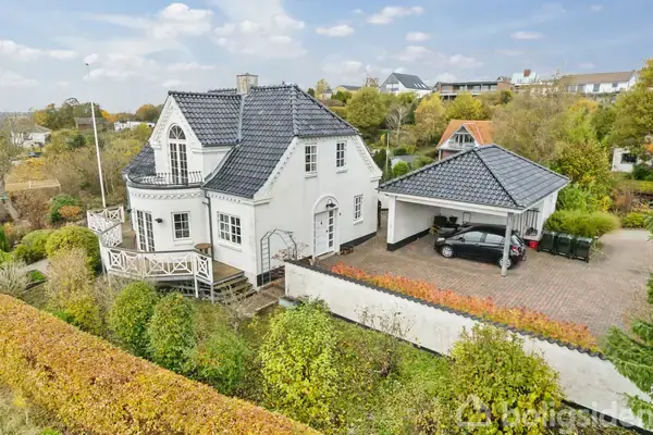 Villa på L. Jørgensens Alle 8, 8410 Rønde
