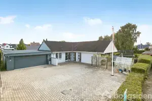 Villa på Stougårds Alle 8, 7160 Tørring