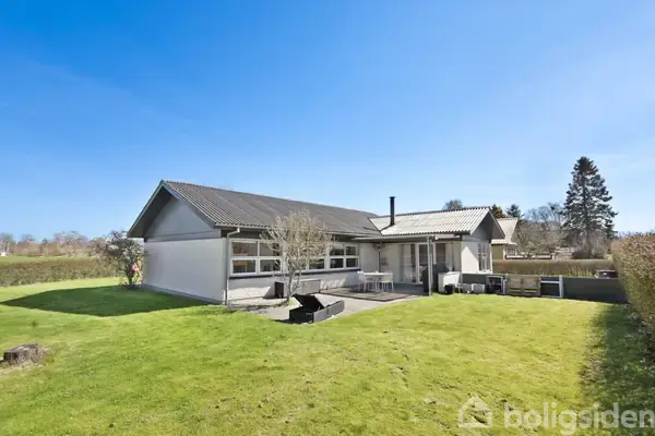 Villa på Meyersvej 6, 9330 Dronninglund