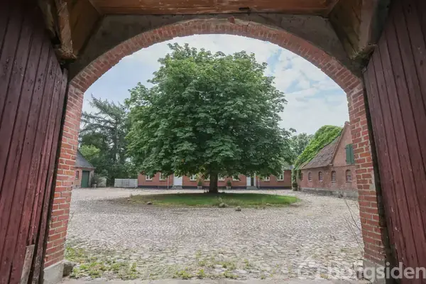 Landejendom på Bellevej 17, 7140 Stouby