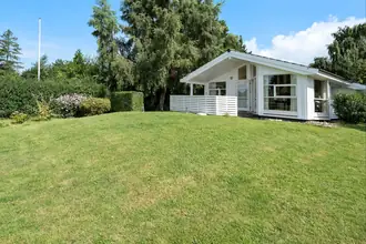 Fritidshus på Tragten 6, 4793 Bogø By