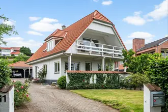 Villa på Strandvejen 11, 7120 Vejle Øst