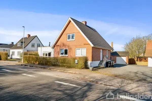 Villa på Løkkenvej 348, 9700 Brønderslev