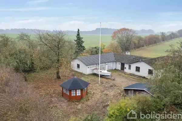 Villa på Hovvejen 11, 8471 Sabro