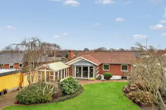 Villa på Tjørne Alle 22, 6710 Esbjerg V