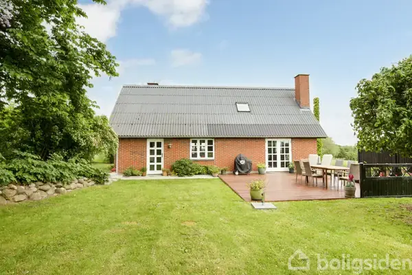 Villa på Lemmervej 4, 8544 Mørke