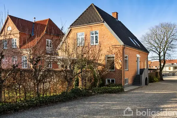 Charmerende villa med hele 186m² beboelse i hjertet af Herning