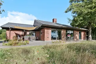 Villa på Svalevej 19, 8382 Hinnerup