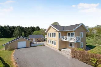 Villa på Engdraget 9, Farstrup, 9240 Nibe