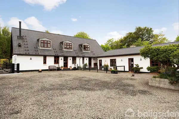 Landejendom på Stilling Landevej 42, 8660 Skanderborg