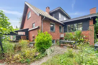 Villa på Rødegårdsvej 11, Hareskov, 3500 Værløse
