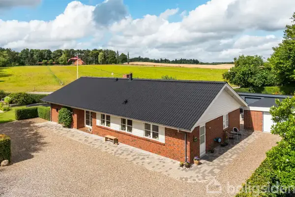 Villa på Digevej 8, 7550 Sørvad