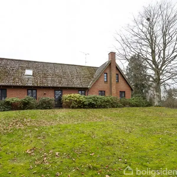 Villa på Skrosbjergvej 6, 4682 Tureby