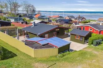 Fritidshus på Klitrosevej 5, Lystrup Strand, 8961 Allingåbro