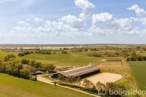 Landejendom på Møllevej 32, 3250 Gilleleje