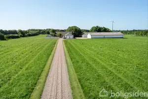Landejendom på Hovvej 4, 6870 Ølgod
