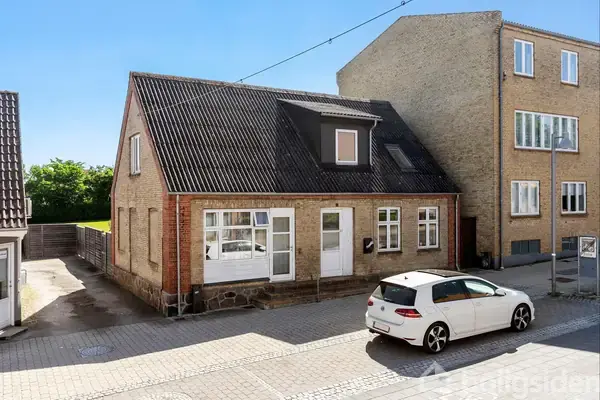 Villa på Jernbanegade 67, 4690 Haslev