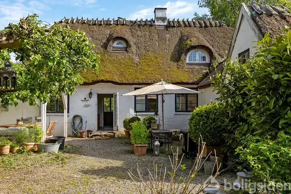 Villa på Ravnsnæsvej 225, 3460 Birkerød
