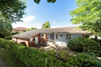 Villa på Paarupvej 10, Snestrup, 5210 Odense NV