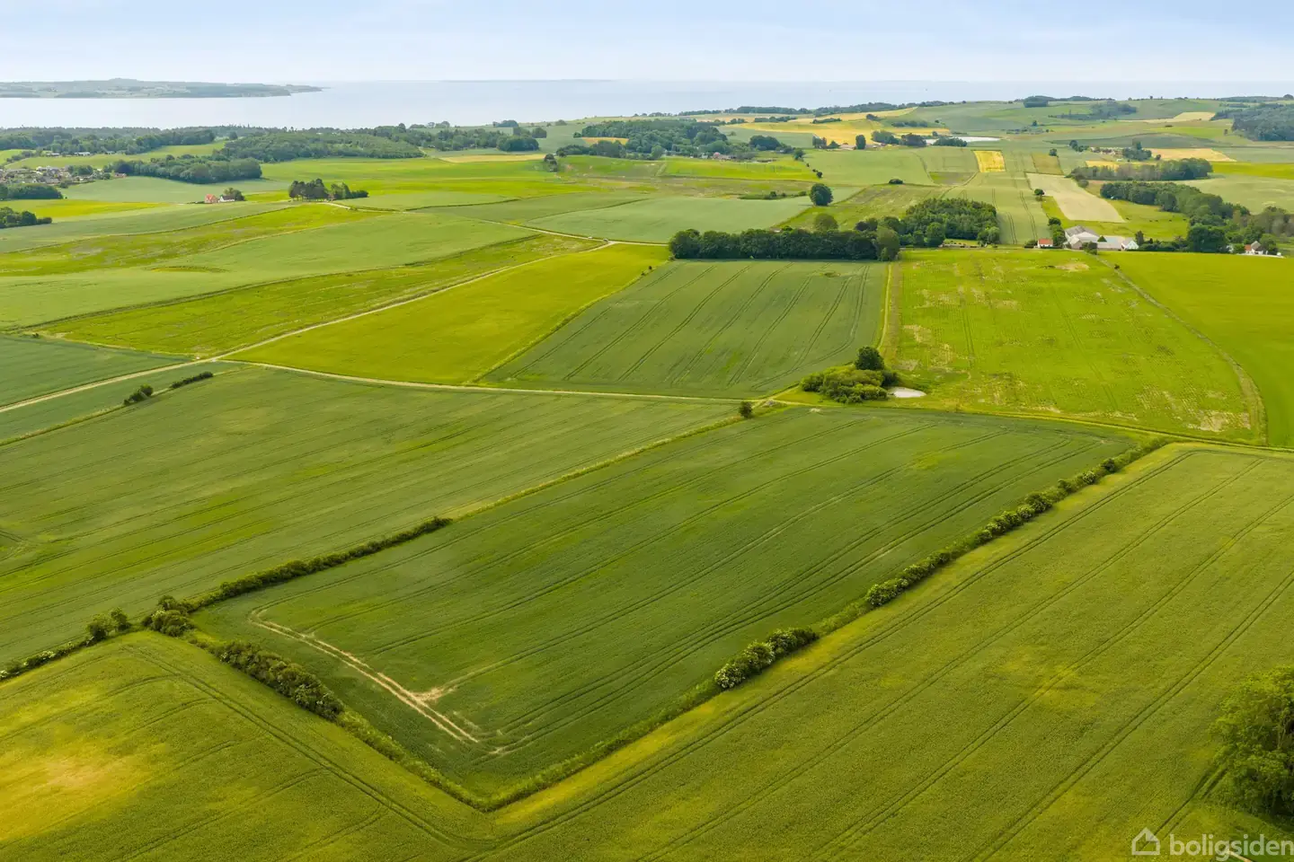 Agerjord beliggende ved Dejret