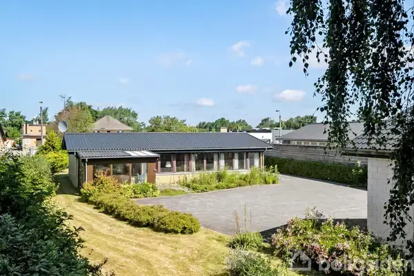 Villa på Falkevej 17, 3400 Hillerød