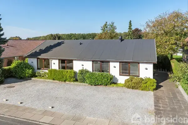 Villa på Lærkevej 20, 8723 Løsning